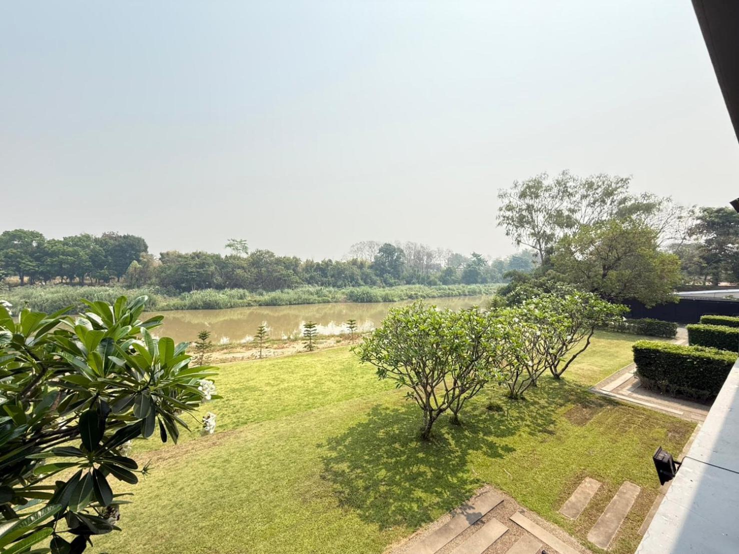 Zensala Riverpark Resort-sha Extra Khu nghỉ mát 4*